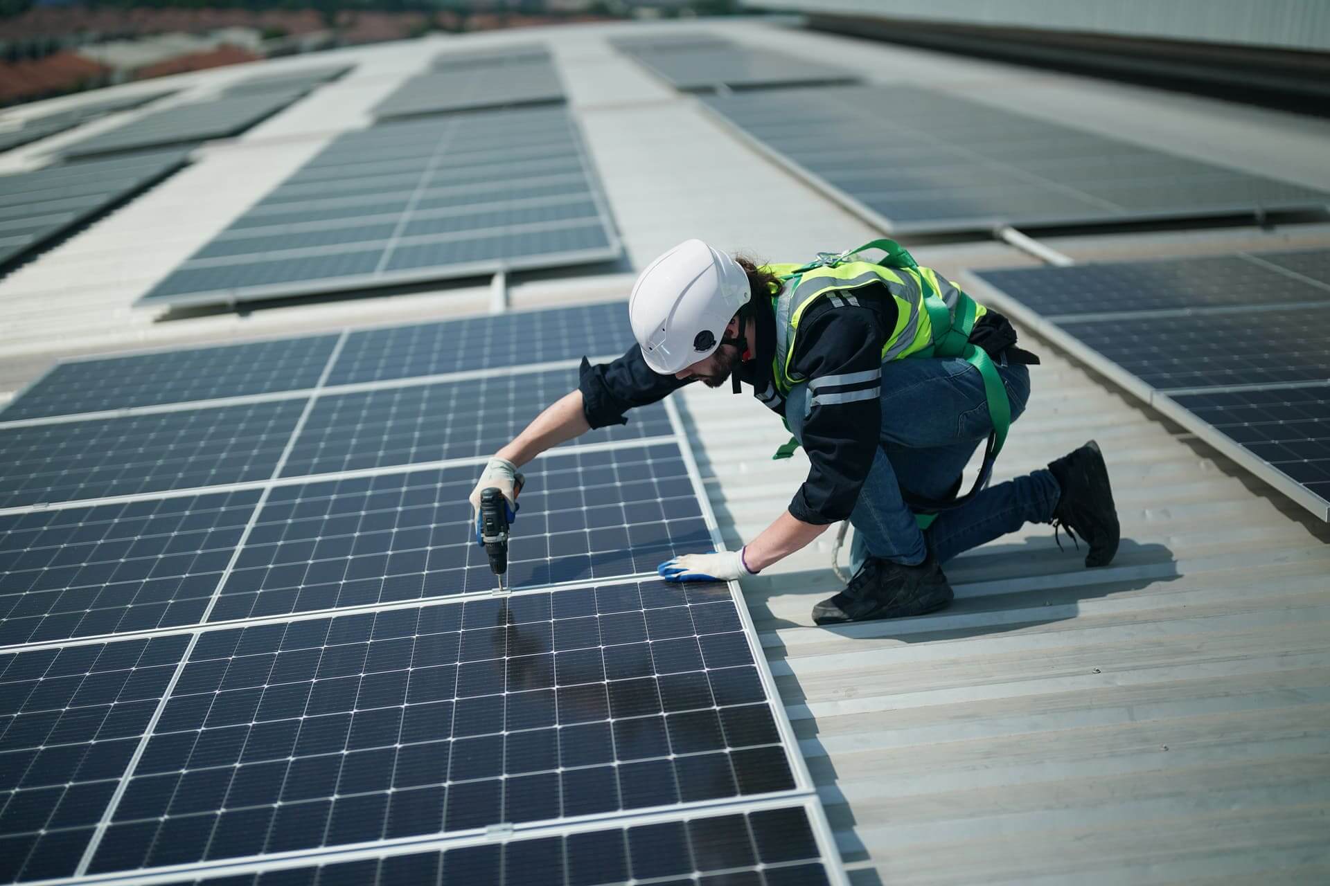 zonnepanelen geïnstalleerd door MCC installaties